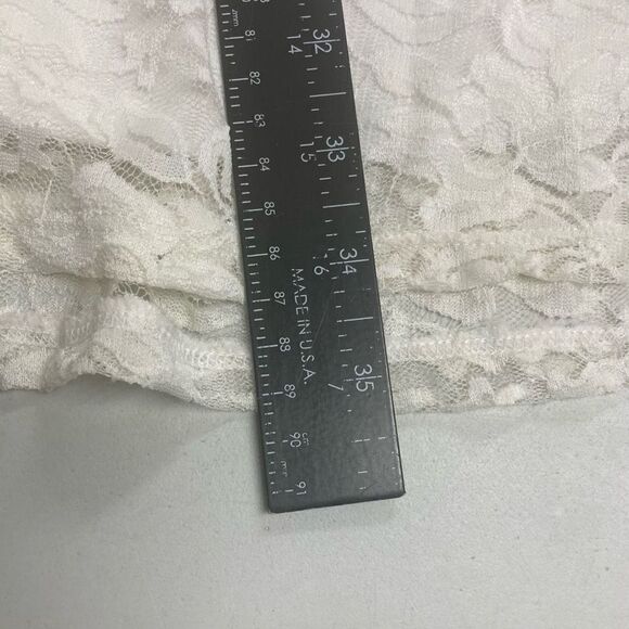 BY & BY Women’s Lace Cut-Out Dress Cream Size Large - Picture 3 of 10